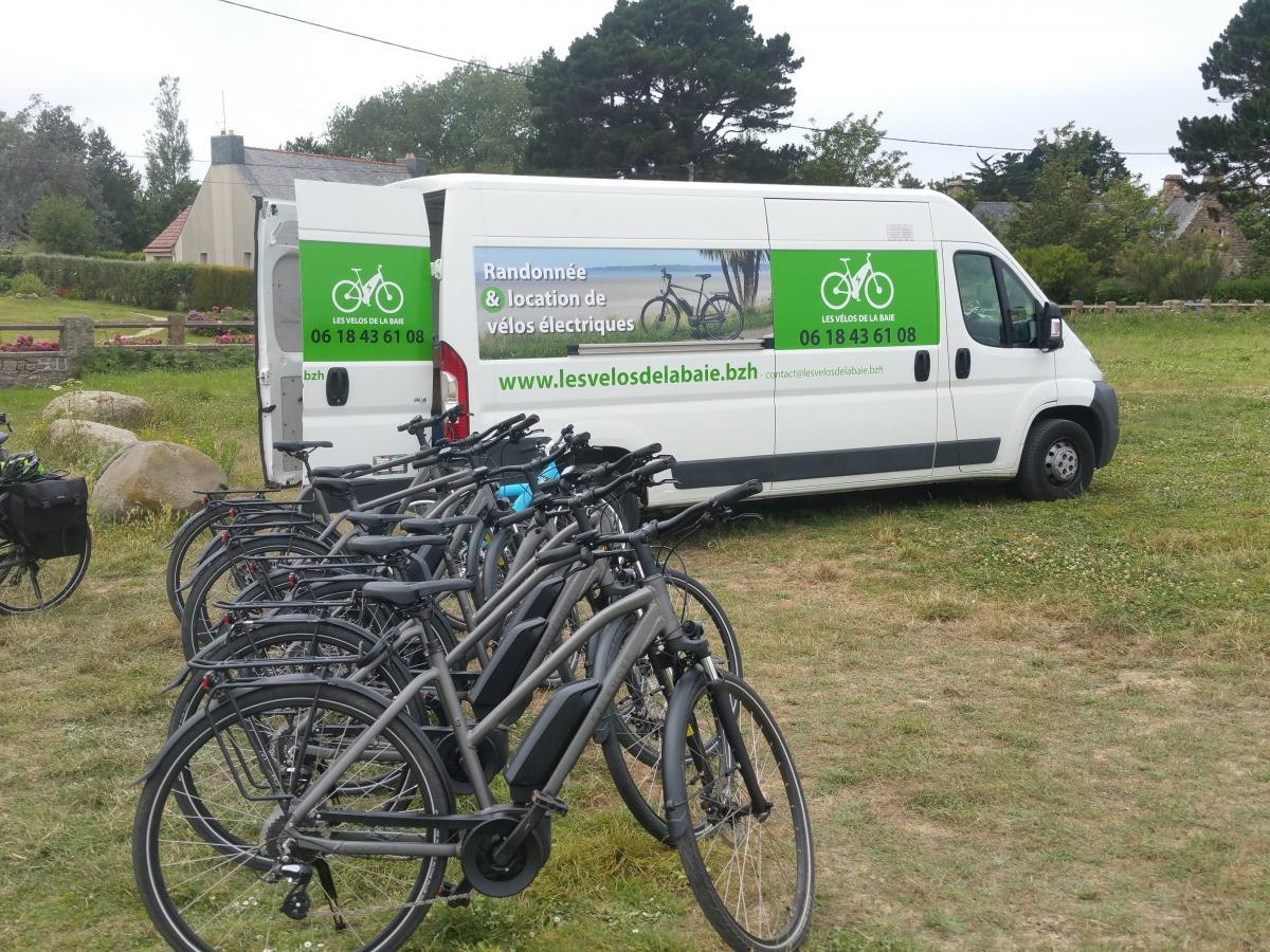 Découverte commentée de la côte de granit rose en vélo électrique